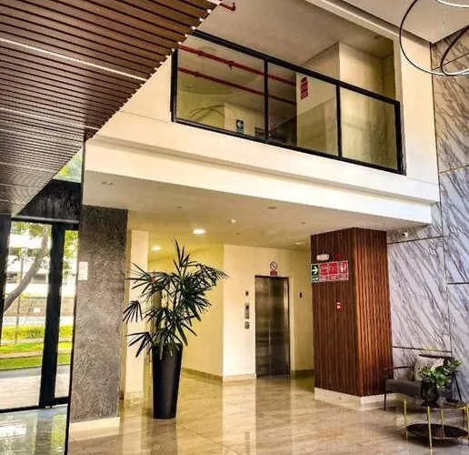 Apartament Social Tree 907